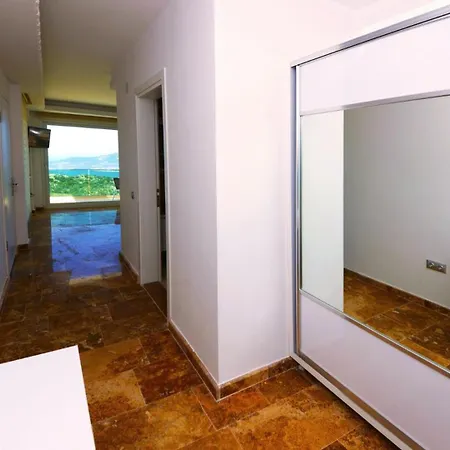 7 Bedroom Luxury *