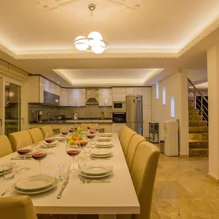 7 Bedroom Luxury