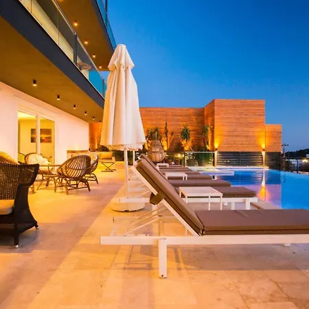 7 Bedroom Luxury Willa Kalkan