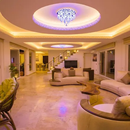 7 Bedroom 1115 Villa