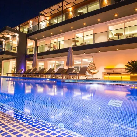 7 Bedroom 1115 Villa *