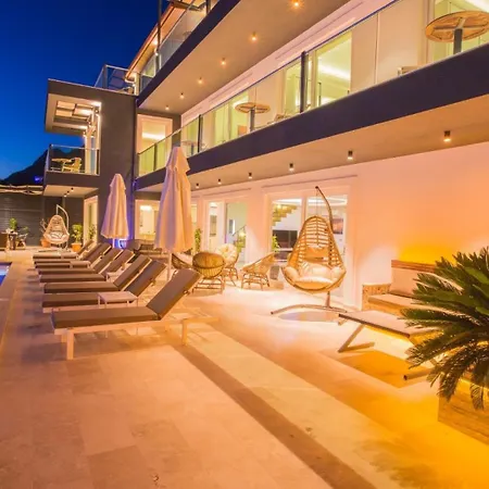 Villa 7 Bedroom 1115