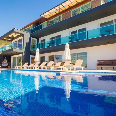 7 Bedroom 1115 Villa