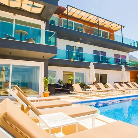7 Bedroom 1115 *